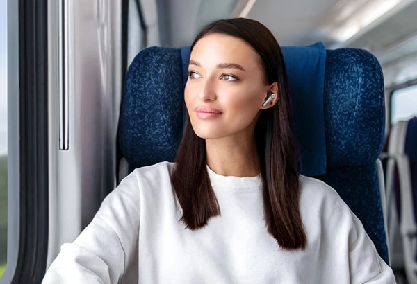 EarFun Air Pro 4+ zajszűrős fülhallgató, AI fordítással, 54 órás üzemidővel, LDAC, Auracast, Bluetooth 6.0 - Fekete