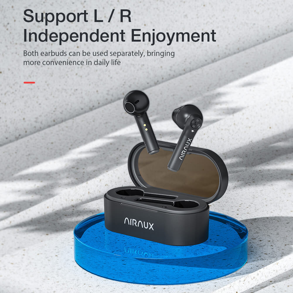 AA-UM7 vezeték nélküli fülhallgatók nyitott töltődobozzal